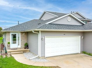 3017 9th St, Marion, IA 52302