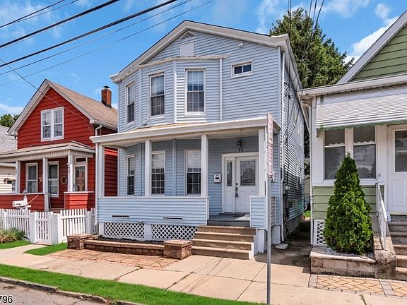 3rd image of 55 Maple Ave