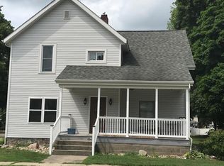 234 W Burr Oak St, Centreville, MI
