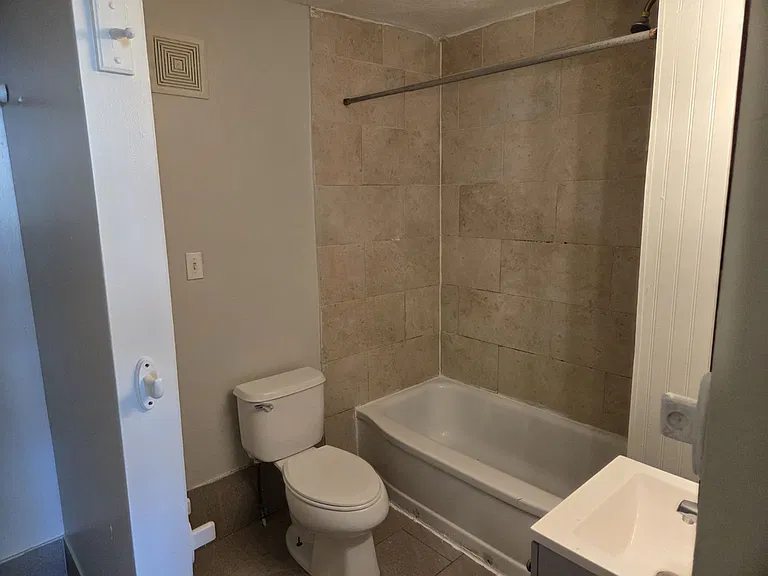 5 Lafayette St #5A — Photo 4