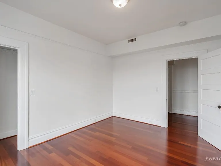 553 Sanchez St — Photo 8