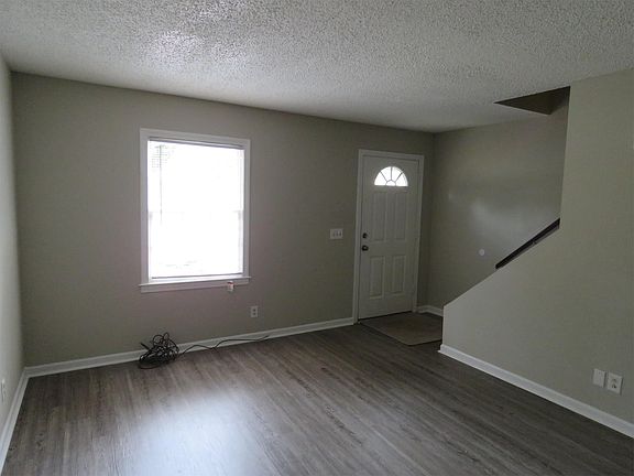3rd image of 100 Pine Creek Court Ext