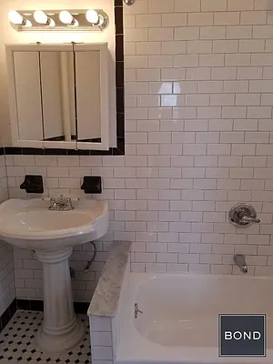 Rented by Bond New York | media 16