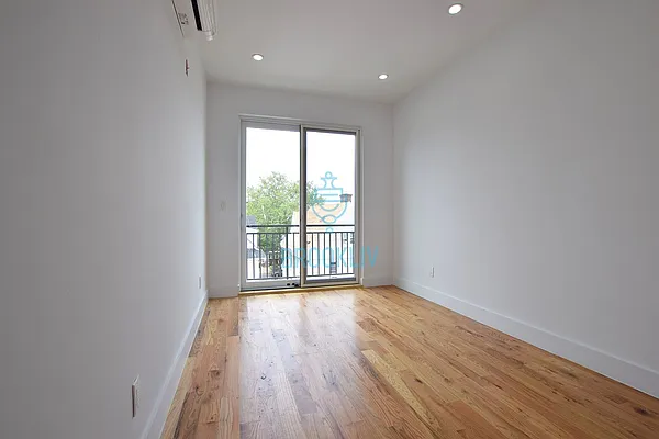 Rented by null | media 22