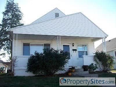 1st image of 756 Adams Ave