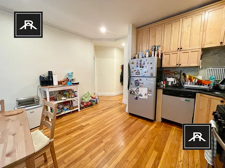 193 Winthrop Rd #1 — Photo 12