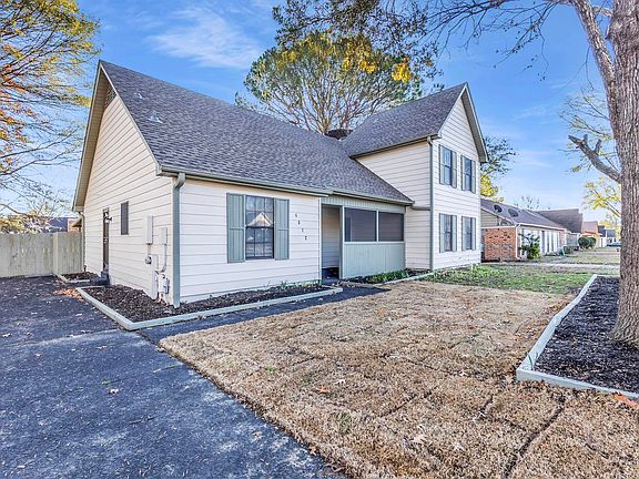 3rd image of 4612 Hill Gail Dr