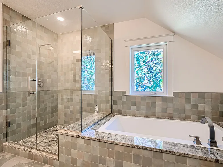 824 La Farge Ave — Photo 22