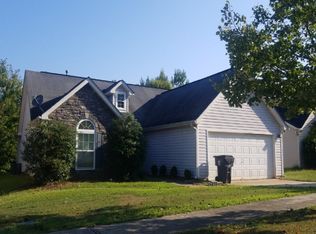 108 Meadow Ct, Fairburn, GA 30213