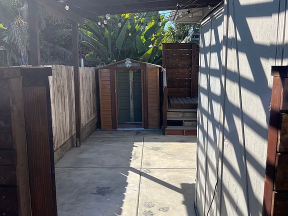3rd image of 776 La Mirada Ave #B