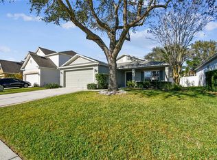 2416 Martins Run, Tavares, FL 32778