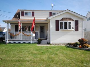 300 Herbert Ave, Old Bridge, NJ 08857