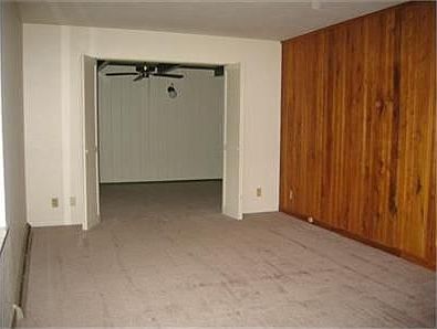 5th image of 102 Short Dr