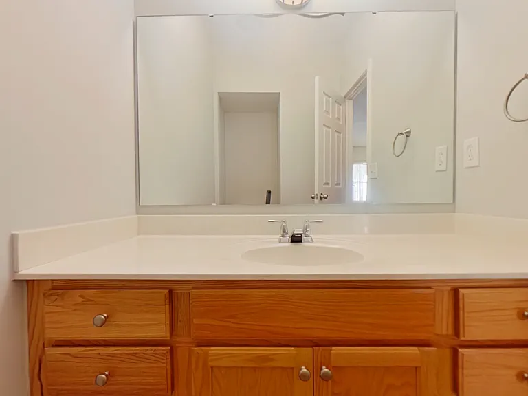 3926 Fountain Village Cir — Photo 20