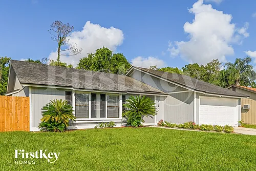 810 Aries Rd W Photo 1