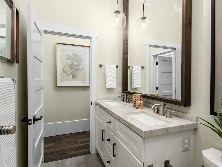 Luxury Spaces — Photo 174