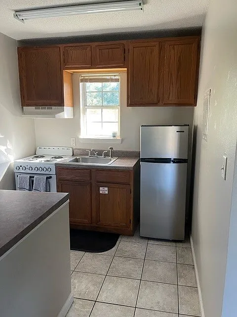 Garland Studio Apartments - 12 — Photo 2