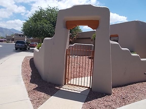 3rd image of 2749 W Placita Mesa Alta