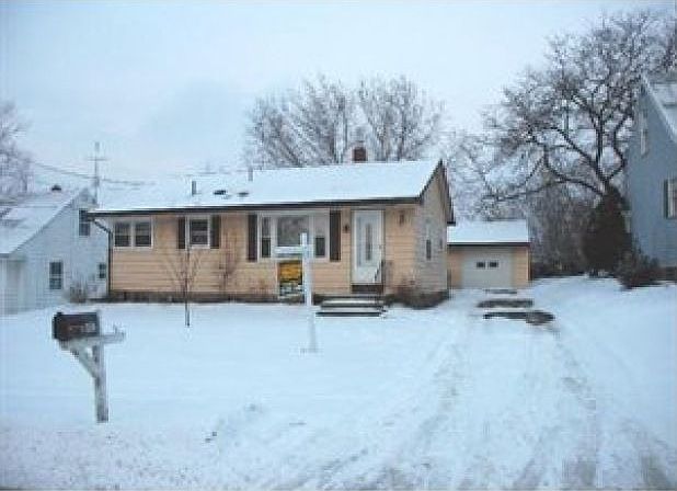 1st image of 4107 Essex Ave