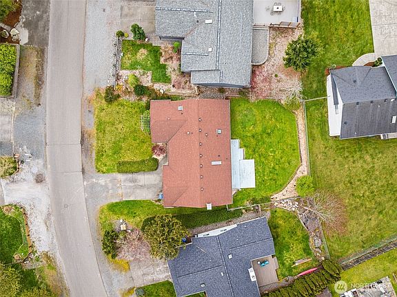 2nd image of 3859 Del Bonita Way