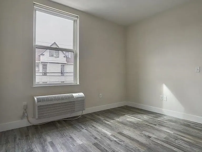 140 Avenue B #204 — Photo 17