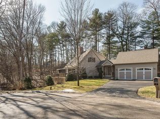 11 Deer Hollow Rd, North Attleboro, MA 02760