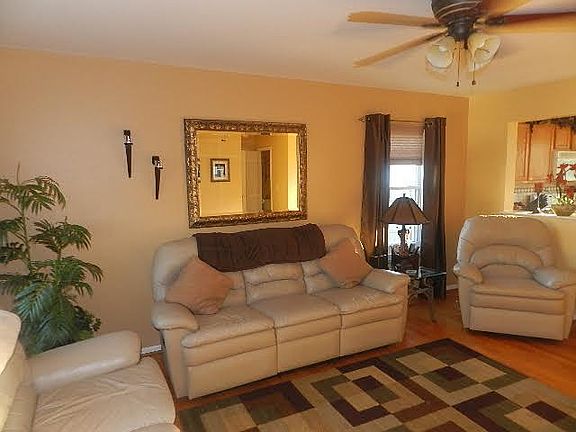 3rd image of 52331 Huntley Ave