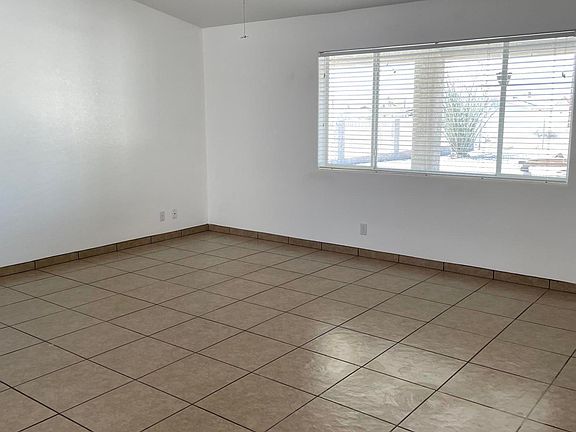 3rd image of 3785 Churchill Dr
