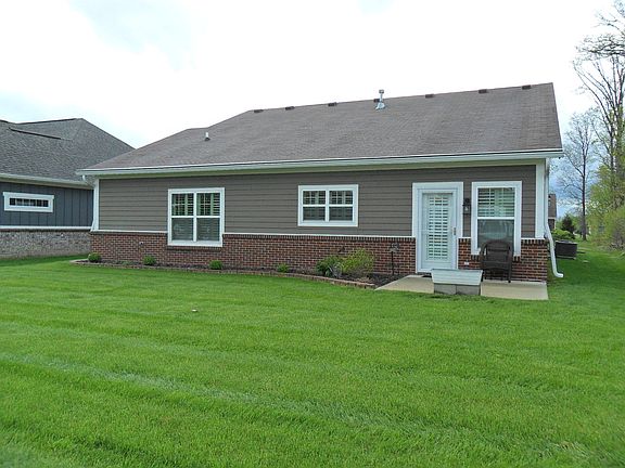 5th image of 981 Blossom Ct