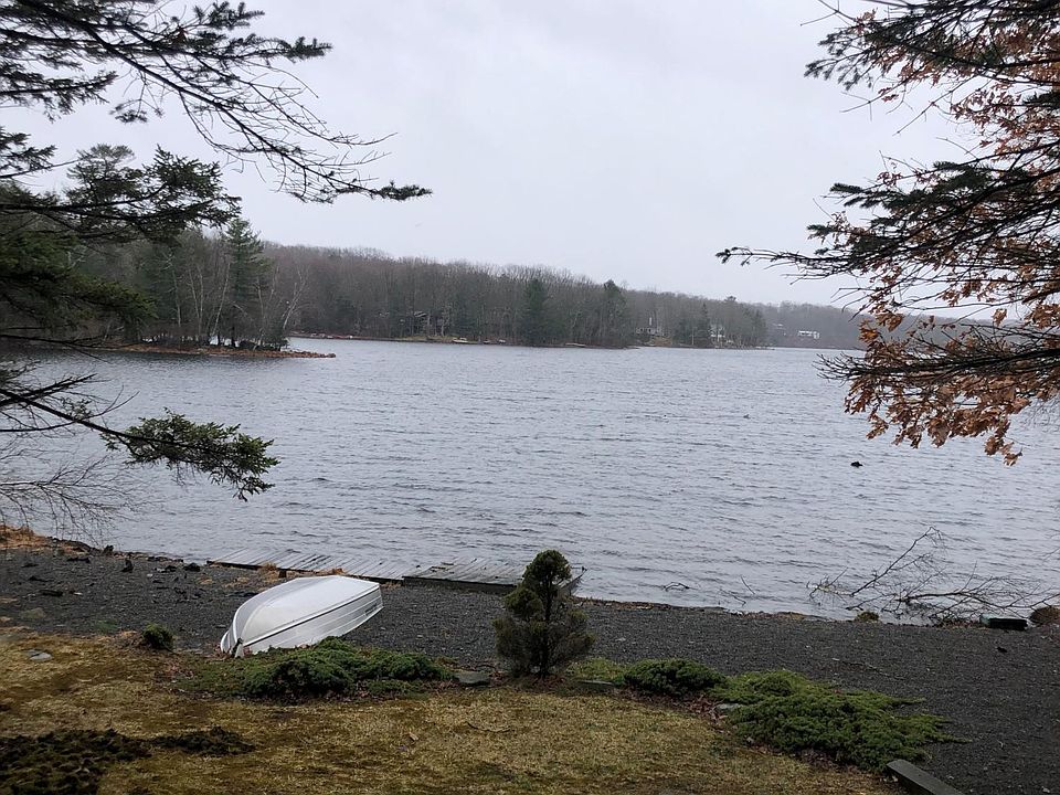 2nd image of 121 S Shore Dr