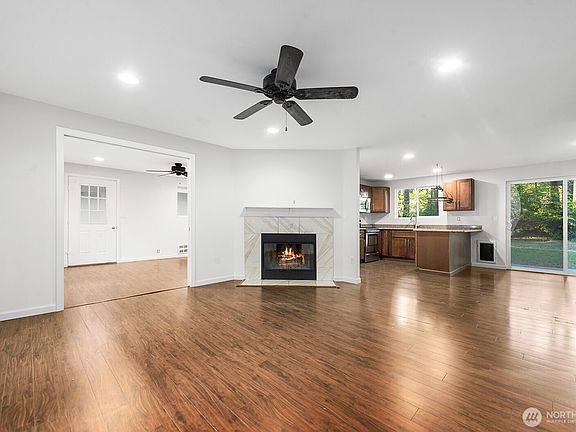 4th image of 14609 Parkdale Drive NW