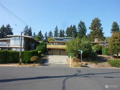 15701 37th Avenue NE, Lake Forest Park, WA, 98155