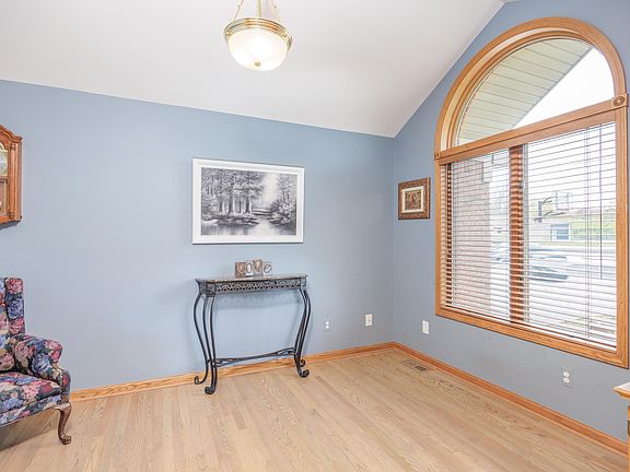 5th image of 3757 Lake Lapeer Dr