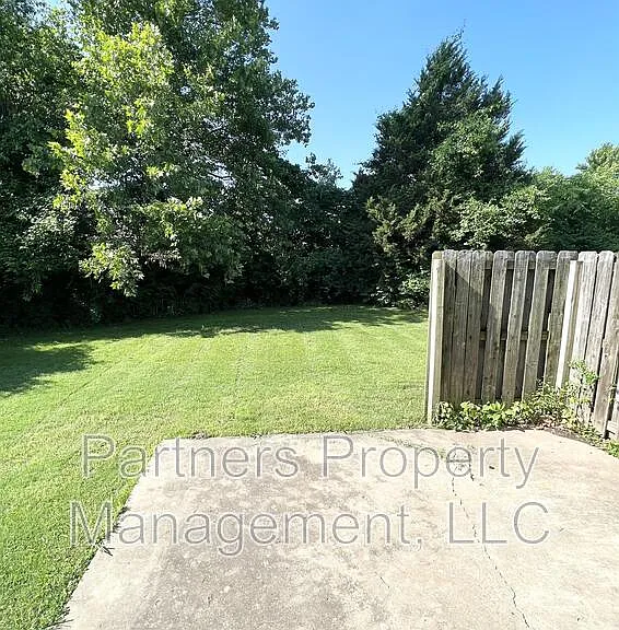 3089 W Mica St #2 — Photo 15