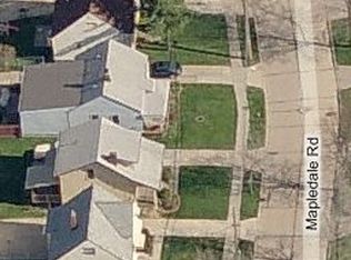 1522 Mapledale Rd, Wickliffe, OH 44092