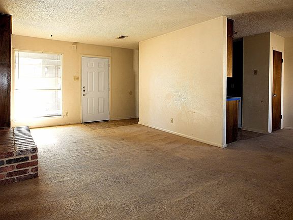 5th image of 2209 Wheeler Ave Unit B