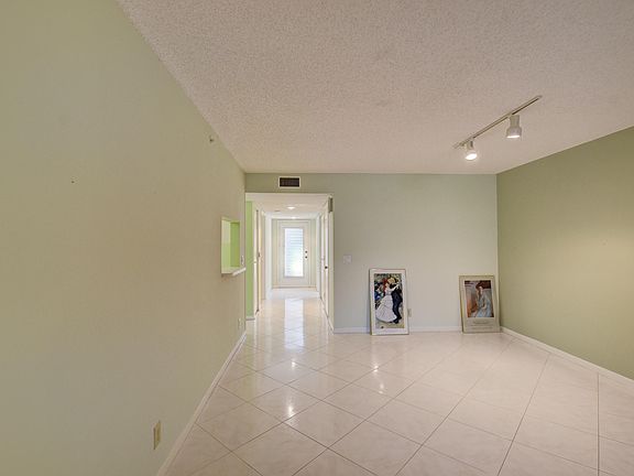 4th image of 15364 Lakes Of Delray Blvd APT 49