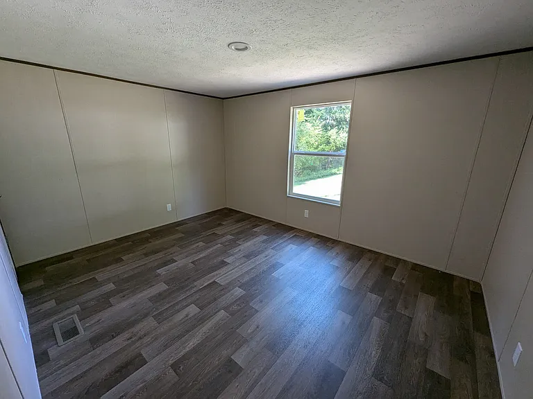 100 Near Lake Cir — Photo 11