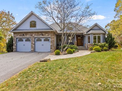 908 Somersby Pkwy, Laurel Park, NC, 28739