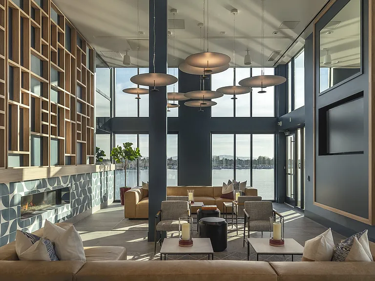 Portico Waterfront — Photo 6