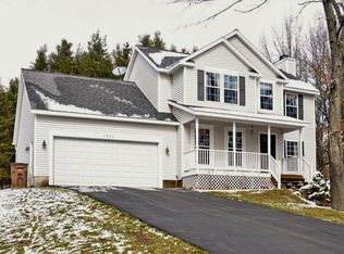 4425 Summit Forest Dr NE, Rockford, MI 49341