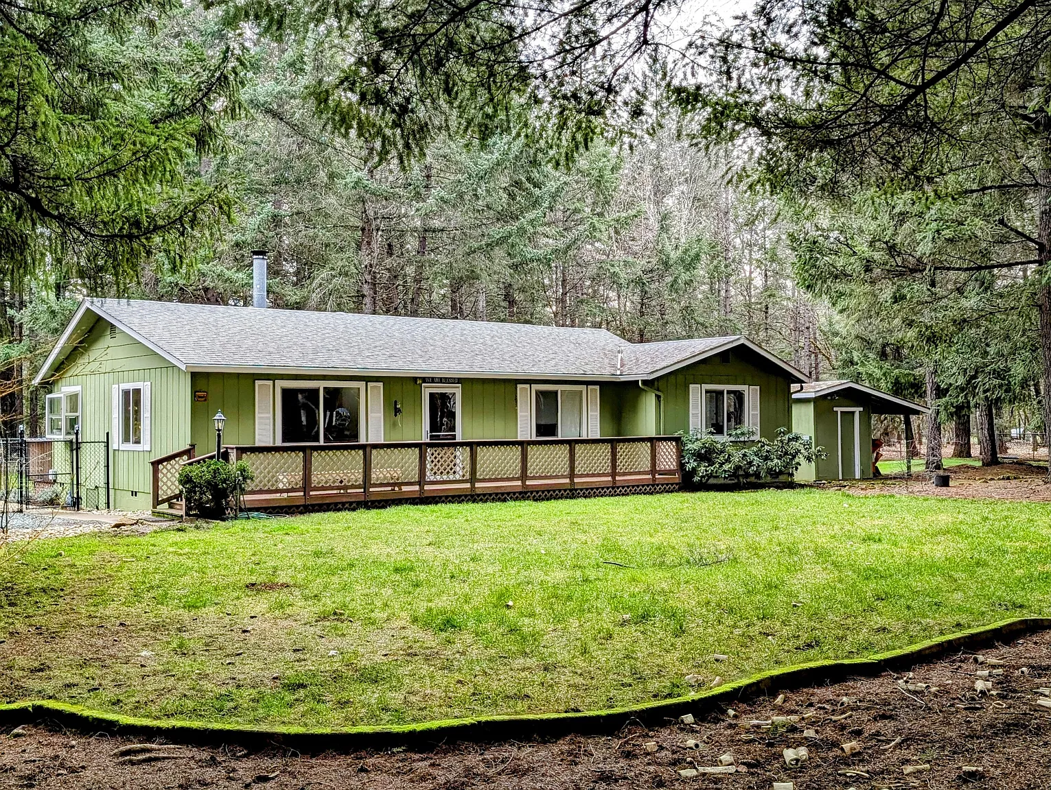 898 Williamson Loop photo 1