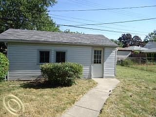 4th image of 1474 Merrill Ave
