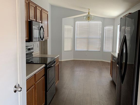 5th image of 2253 E Arabian Dr