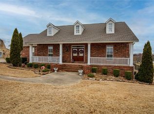 939 E Lowell Ave, Cave Springs, AR 72718