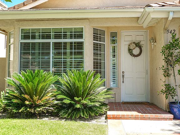 3rd image of 542 Timberwood Ave