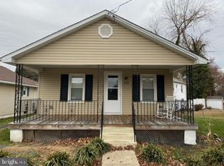 328 Ruth Ave, Upper Chichester, PA 19014