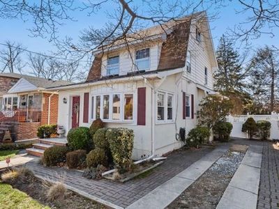 3304 210th Street, Flushing, NY, 11361