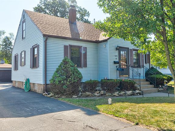 2nd image of 2695 Dekalb St