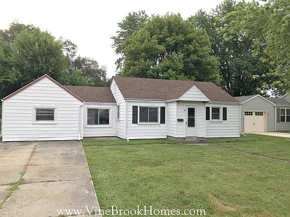 2nd image of 78 Truman Ave